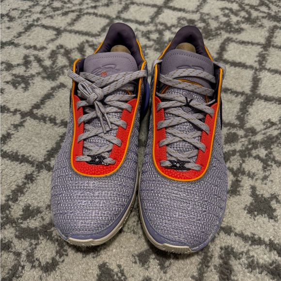 Nike Lebron 20 - Picture 1 of 2